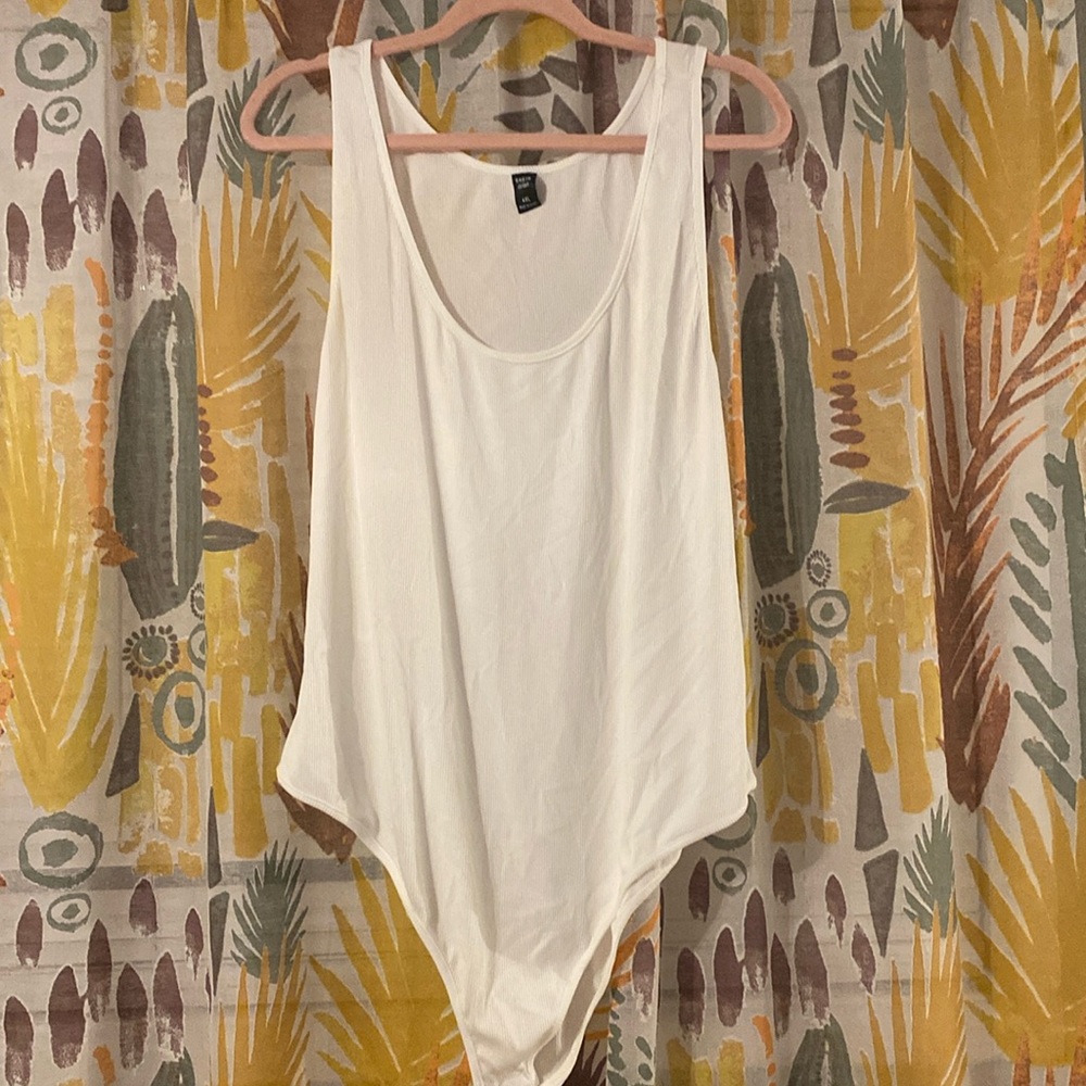Shein white bodysuit.